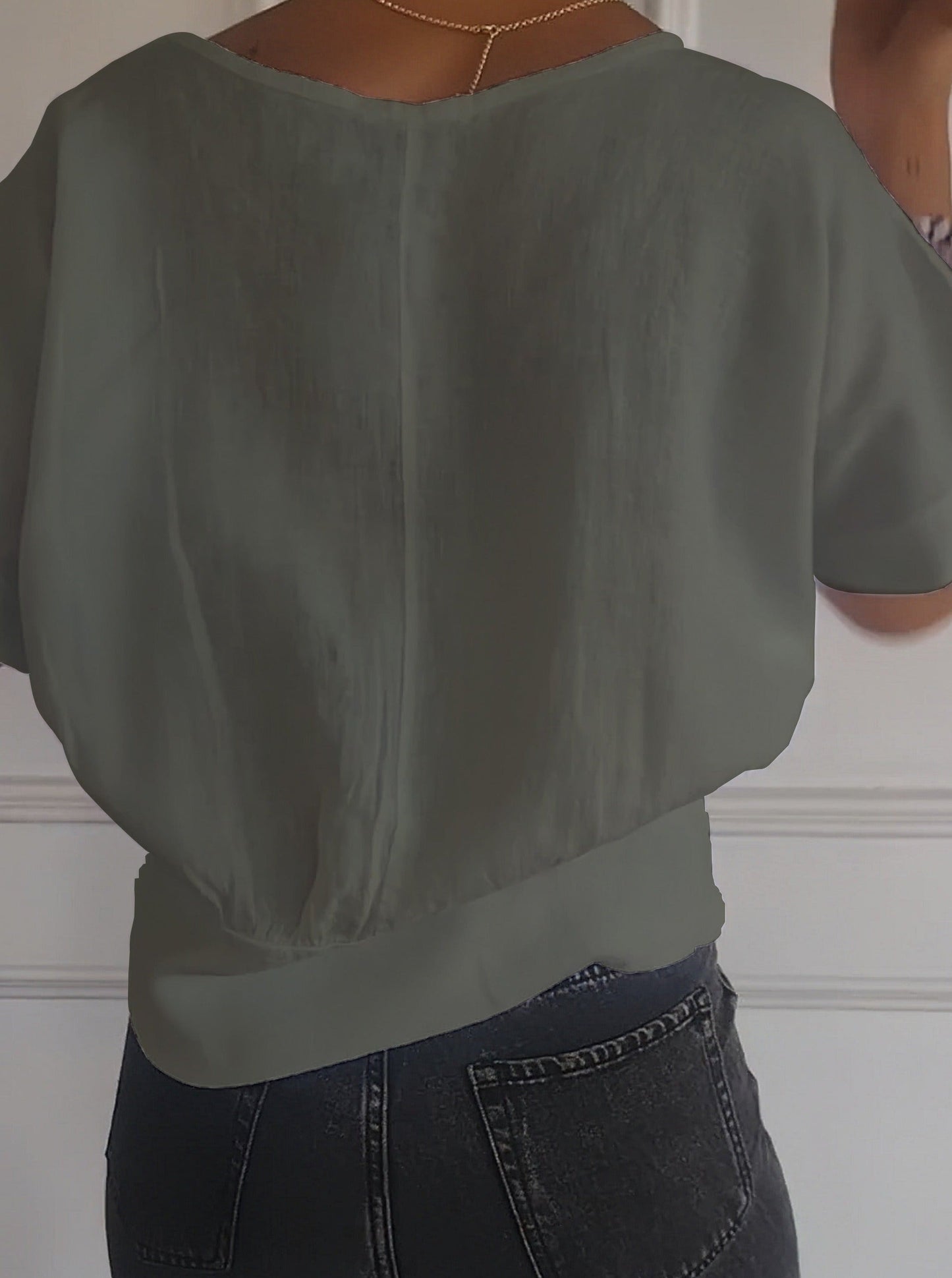 ⏰ Limited Time Offer – 50% Off! 🔥Simple Solid Color V-Neck Half-Sleeve T-Shirt💛