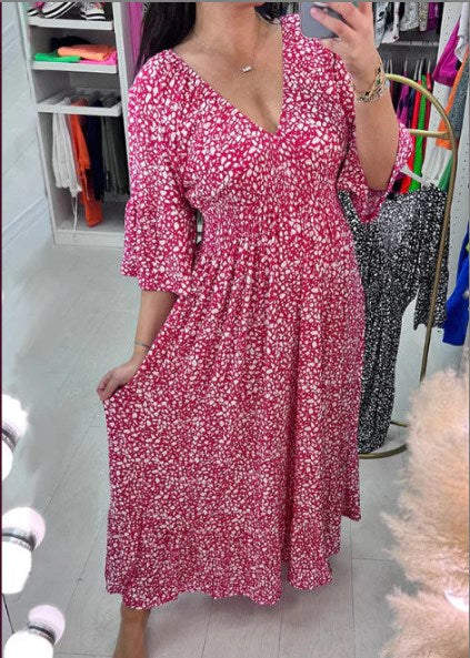 🔥Hot Sale-Free shipping for 3 pieces(10% OFF)🔥Casual print, V-neck long dress, exudes charming appeal!!