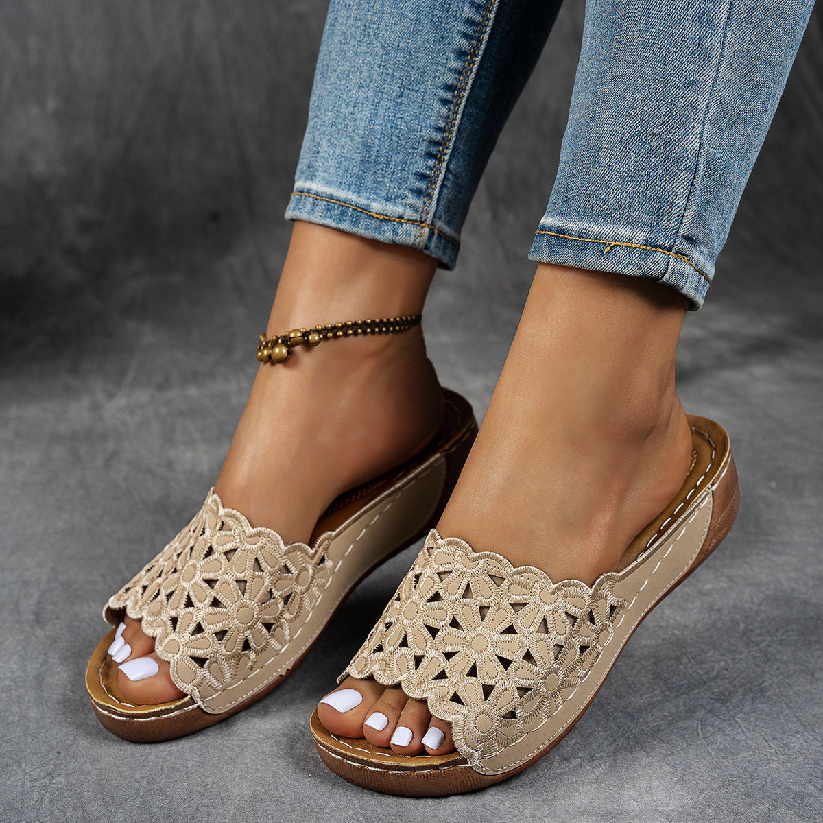 💥Hot Special Discount 50% OFF💥Breathable orthopedic open-toe slippers for women, with soft cushioning. Arch support