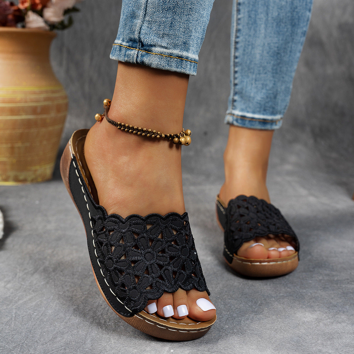 💥Hot Special Discount 50% OFF💥Breathable orthopedic open-toe slippers for women, with soft cushioning. Arch support