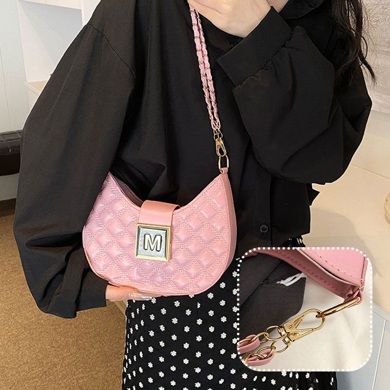 Women’s Quilted Dumpling Design Chain Crossbody Bag
