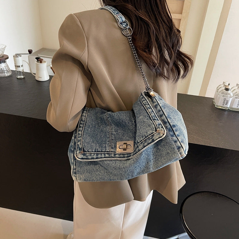 Retro Large Capacity Chain Strap Shoulder Bag