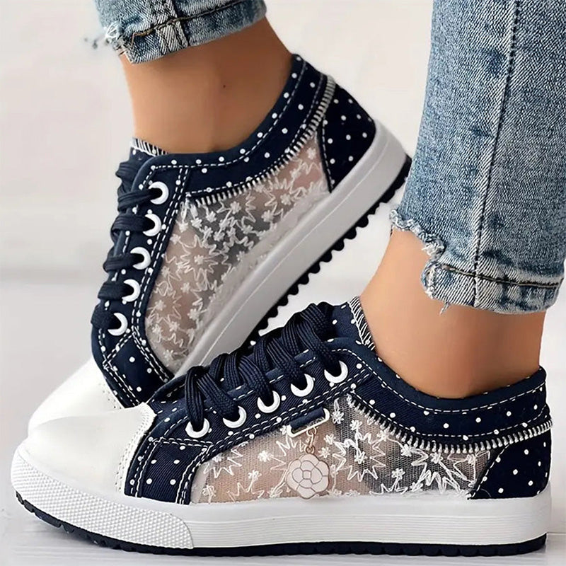 Women's Casual Flat Round Toe Lace Up Low Top Shoes