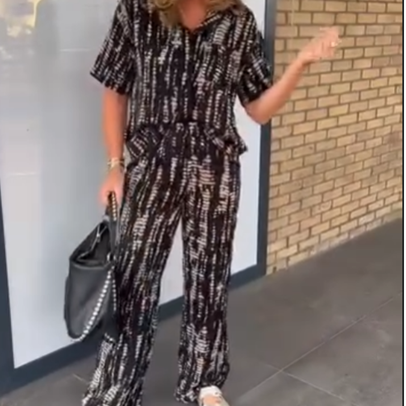 The Best Mother's Day GiftšWomen's Printed Button-Down Shirt & Pants 2-Piece Set