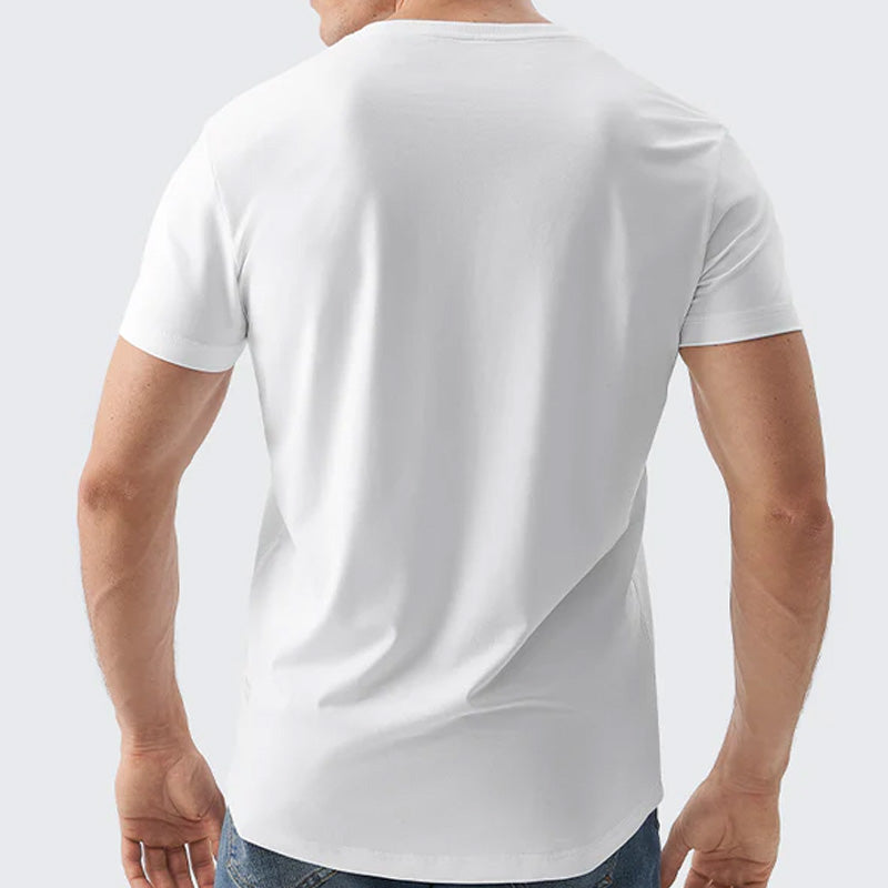 Avslappnad enkel smutsavvisande T-shirt med rund hals för män