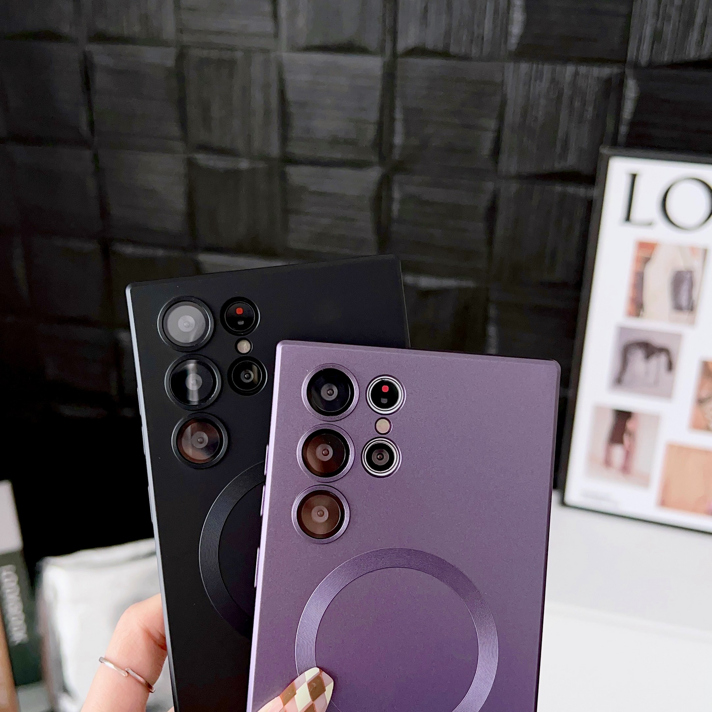 Samsung Magnetic Soft Case Comes With Lens Protection Film