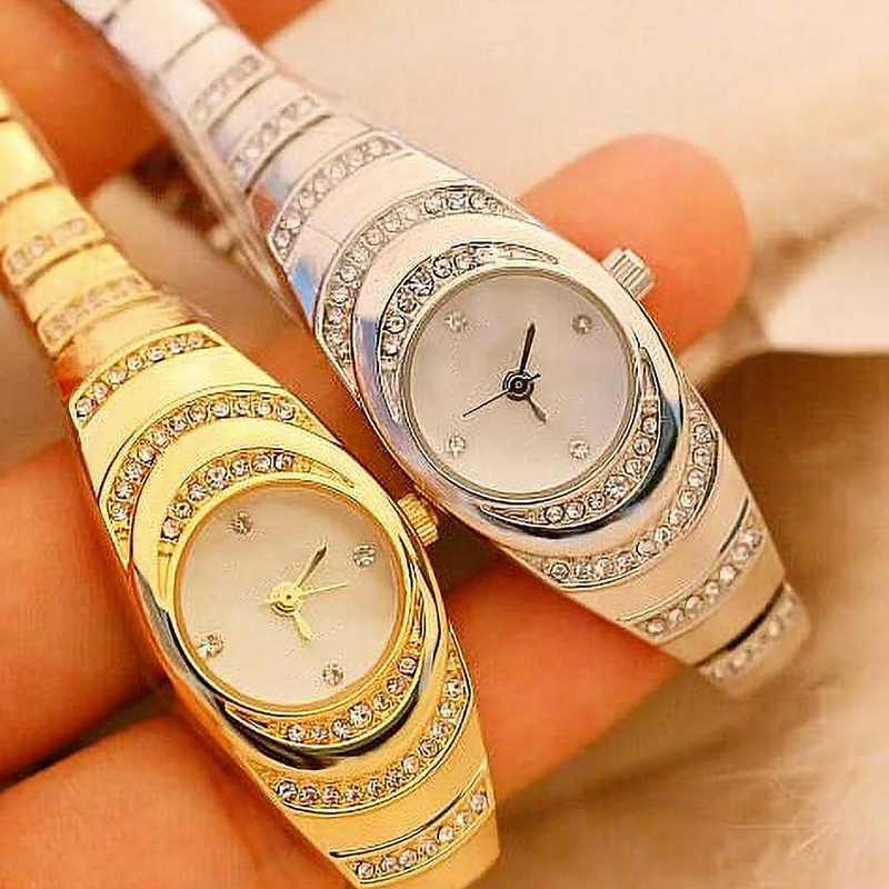 🎁✨😍 Free shipping for orders over $50💎Women’s Rhinestone Bracelet Watch⌚