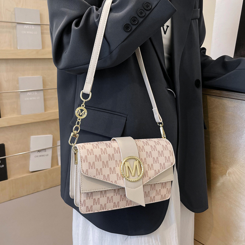 Fashionable Versatile Letter Print Bag