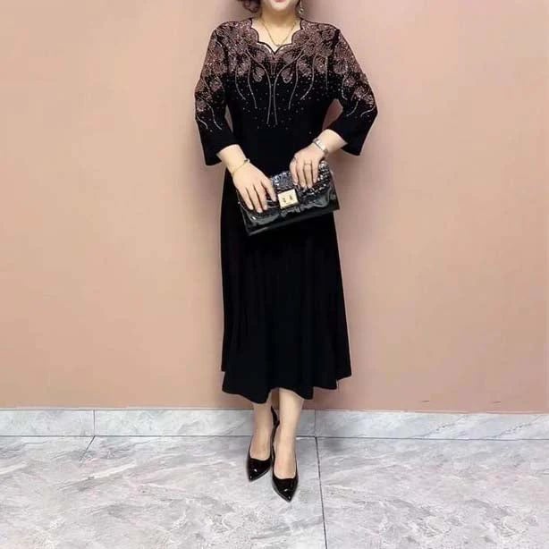 🔥Hot Sale - 48% OFF🔥Women’s Noble Elegant Dress With Glitter Neckline