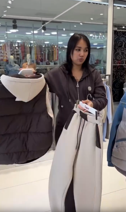 NEW AUTUMN AND WINTER SET WITH VEST + SWEATSHIRT + CASUAL TROUSERS