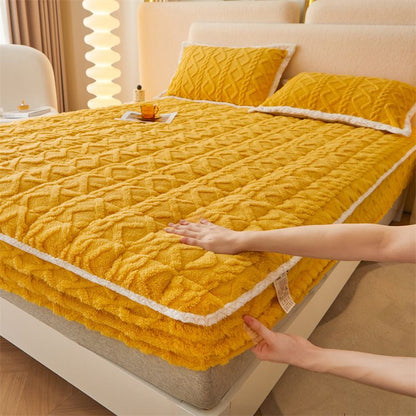 【📍Exquisite Collection📍】 WARM FITTED BED SHEET - Brushed Flannel & Deep Pocket (Up to 40cm), Non-Slip Corners for All-Season Comfort❄️🛌