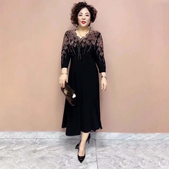 🔥Hot Sale - 48% OFF🔥Women’s Noble Elegant Dress With Glitter Neckline