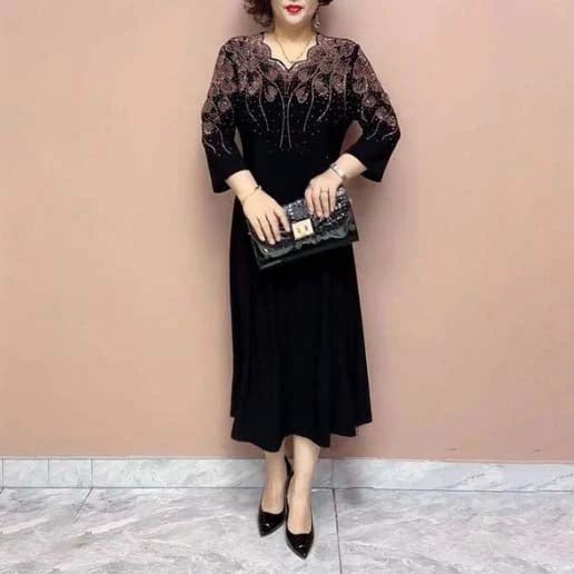 🔥Hot Sale - 48% OFF🔥Women’s Noble Elegant Dress With Glitter Neckline