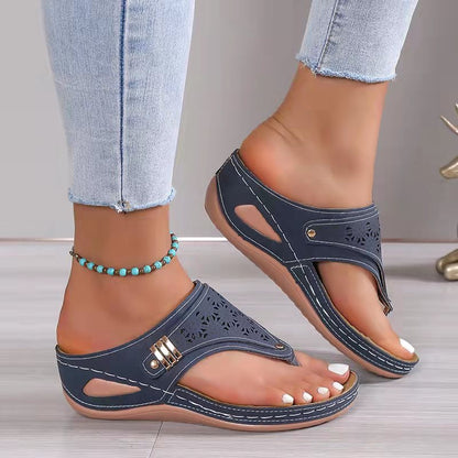 💥2025 HOT SALE 50% OFF🔥Women's Soft Sole Hollow-Out Sandals👟