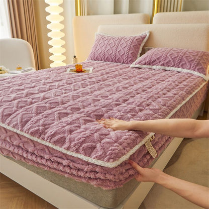 【📍Exquisite Collection📍】 WARM FITTED BED SHEET - Brushed Flannel & Deep Pocket (Up to 40cm), Non-Slip Corners for All-Season Comfort❄️🛌