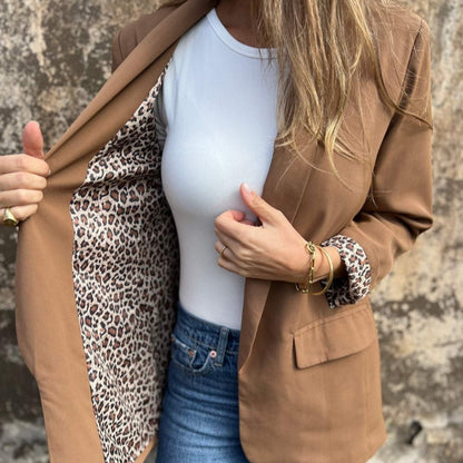 🎁Hot Sale 50% OFF!🎁Women’s Stylish Blazer with Chic Leopard Print Lining!