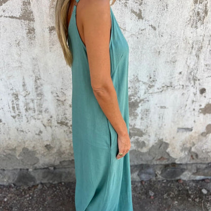 🍧Summer Hot Sale 💞Women's Casual Loose Cotton-Linen Blend Jumpsuit with Pockets and Adjustable Straps
