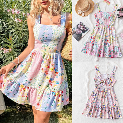 🌸 Romance blooms! A floral-print sleeveless mini skirt for a summery elegance 👗
