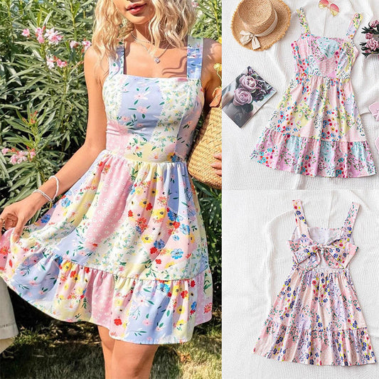 🌸 Romance blooms! A floral-print sleeveless mini skirt for a summery elegance 👗