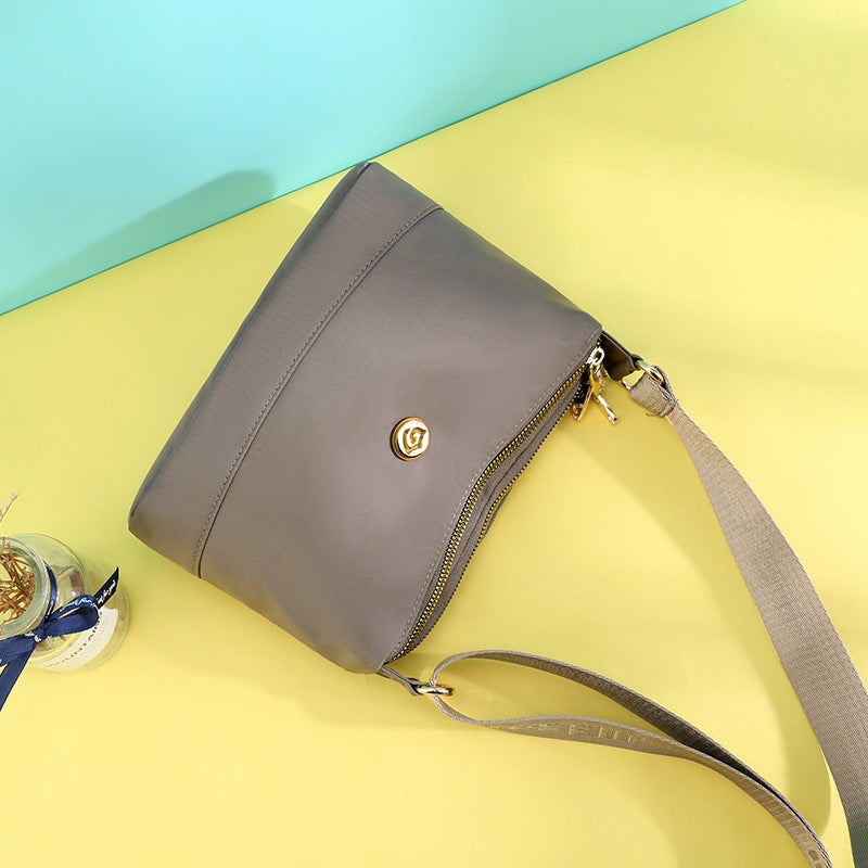 Minimalist Large-Capacity Nylon Shoulder And Crossbody Bag