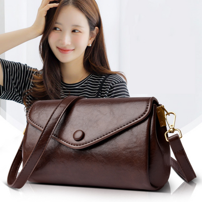 A simple and stylish women's shoulder bag💖