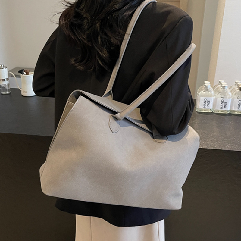 Minimalist Large Capacity Tote Bag