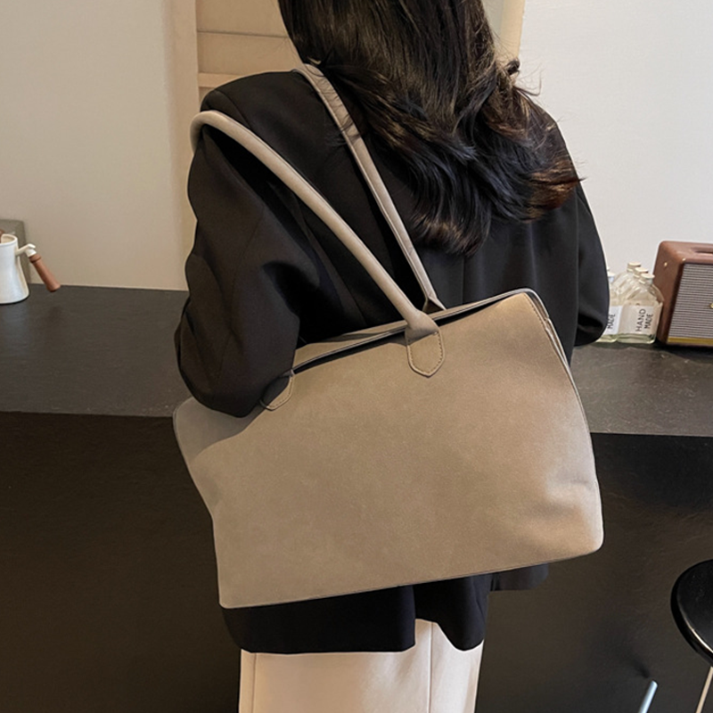 Minimalist Large Capacity Tote Bag