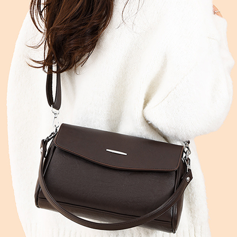 Women's Classic Crossbody Bag with Flap