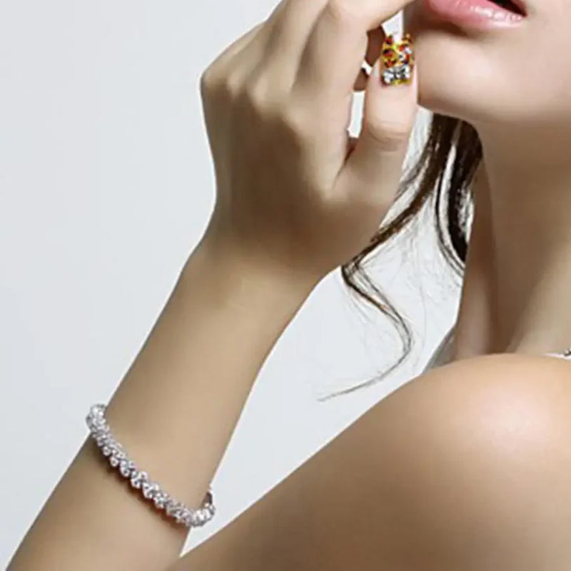 Elegant Shiny Bracelet for Women