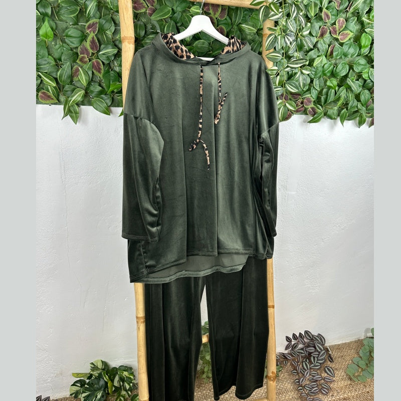Women's Leopard Accent Velour Hoodie & Pants Set