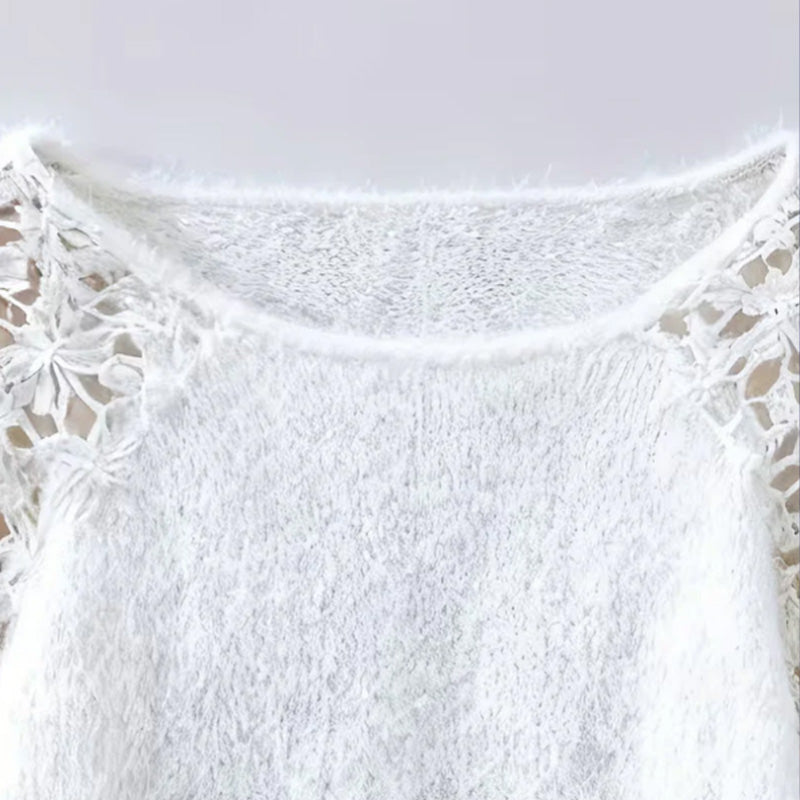 Women's open-shoulder sweater with lace