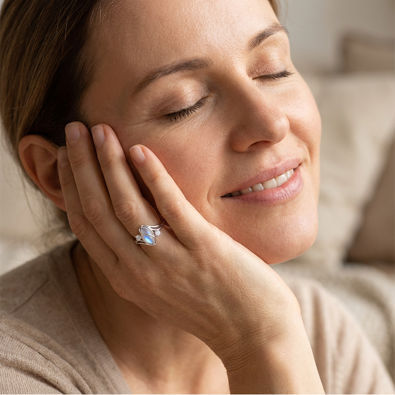 ⏳Limited-time 49% off⏰Geometric Oval Moonstone Ring with Zirconia Accents🌙💍