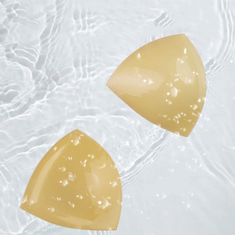 🥳2026 HOT SALE🥳💞50K+ SOLD!✨💝 Buy 1 Get 1 FREE! Double-Sided Invisible Push-Up Bra – No straps, no seams. Strong adhesive stays secure all day. Reusable & washable. Perfect for backless & strapless outfits. 👗🦋
